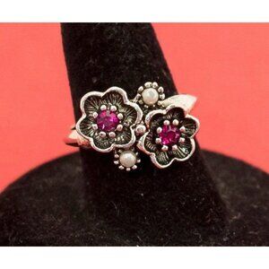 Vintage Floral Pink Ruby and Faux Pearl Buds Ring By Avon Size 7.25 F13